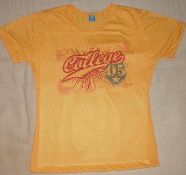 Camiseta estampada Baby Look Amarelo Ouro G